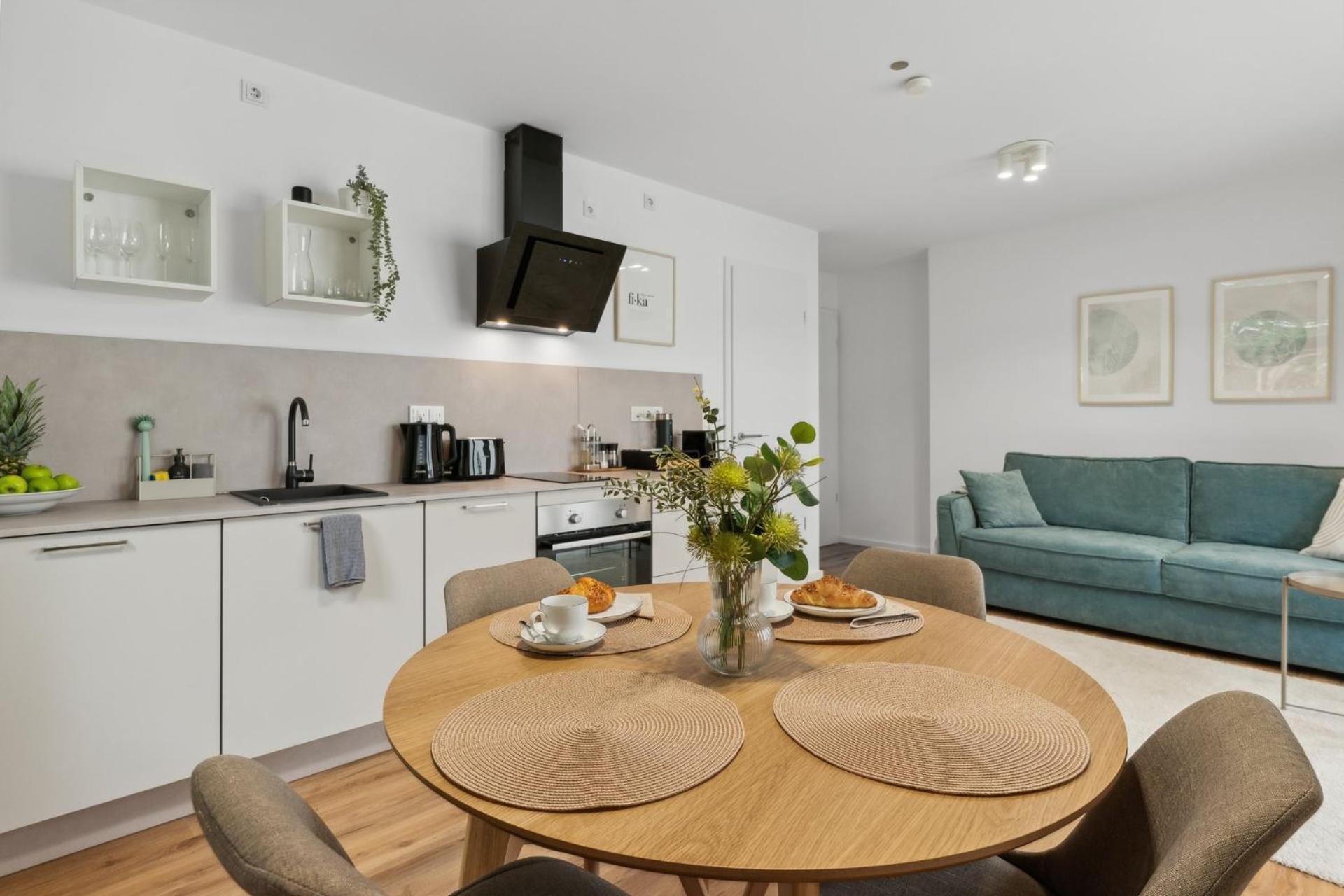 Zwei Apartments Fuer Bis Zu 8 Personen Zentral, Modern, Mit Terrasse & Balkon Bielefeld Exterior foto